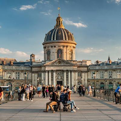 Salle de discussion Paris : rencontres et entraide | Parlow