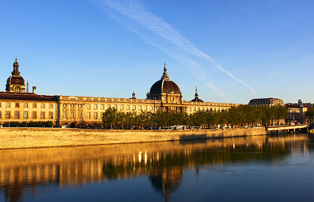 Salle de discussion Lyon : amitié et événements | Parlow